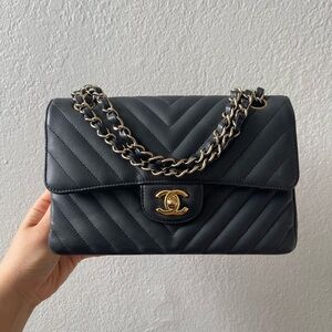 ❌SOLD❌CHANEL Small Caviar Black Chevron Classic Double Flap GHW